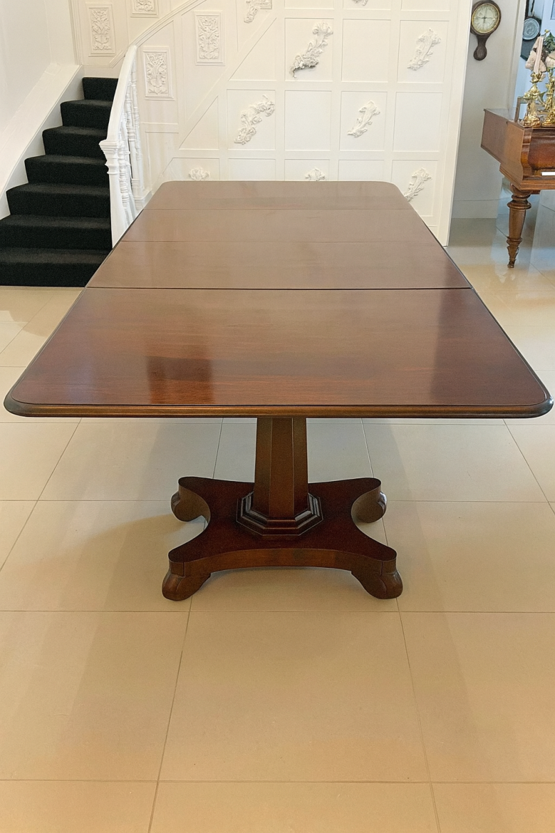 Outstanding Quality Antique William IV 16 Seater Mahogany Three Pedestal Dining Table
